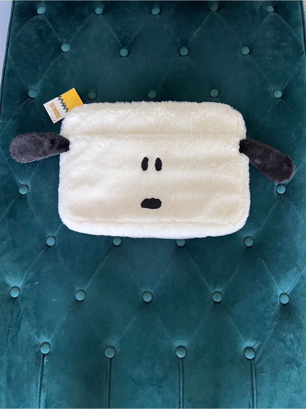 Peanuts Snoopy Faux Fur Laptop Case White Plush 14" NWT Concept One